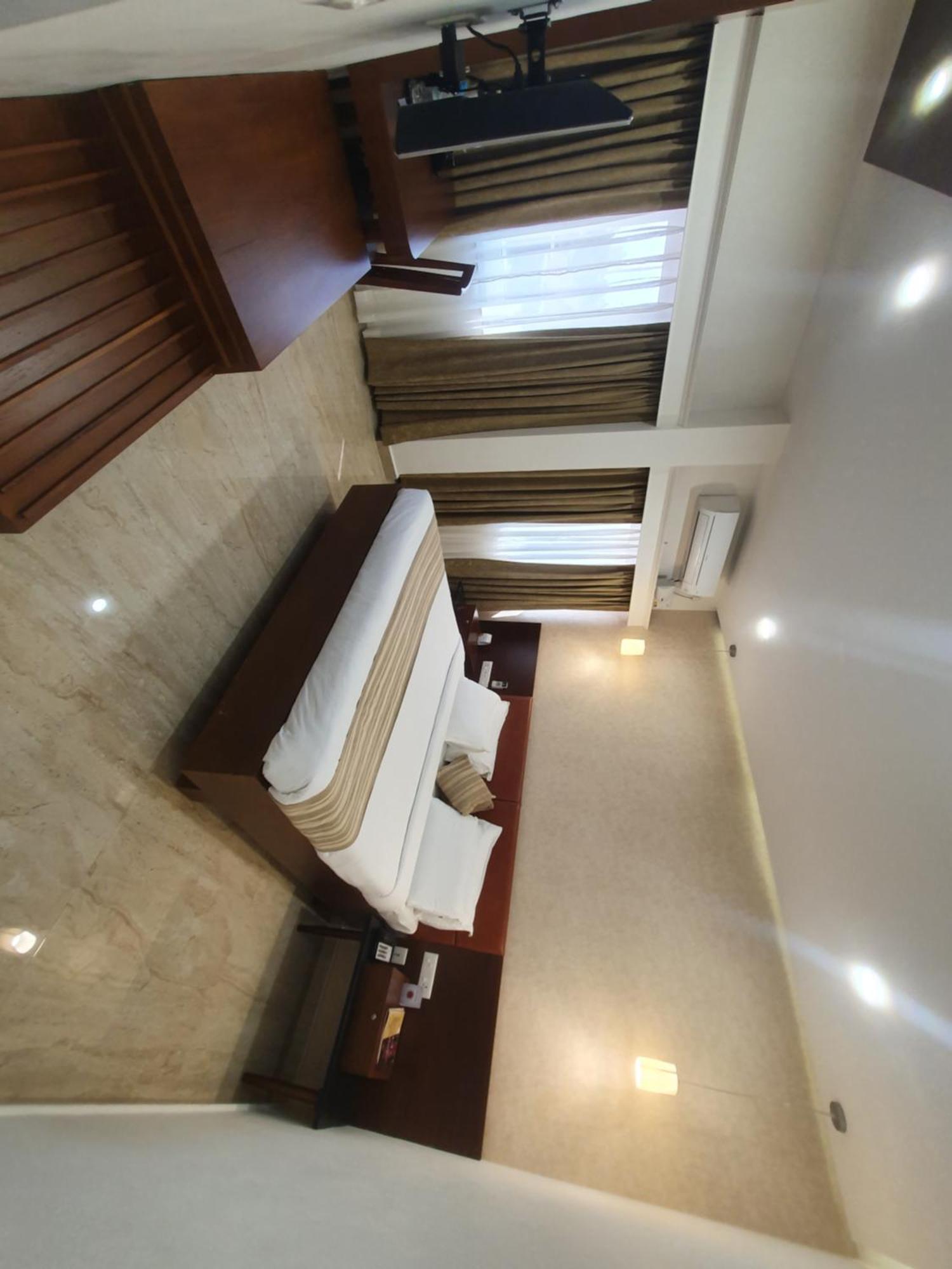 Hotel Aida Kottayam Dış mekan fotoğraf