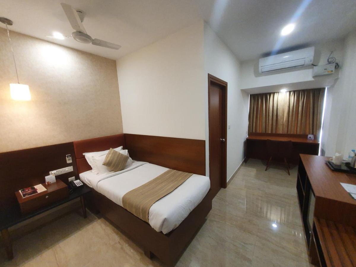 Hotel Aida Kottayam Dış mekan fotoğraf